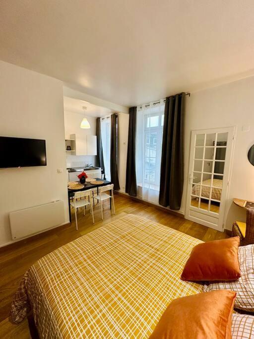 Le Clair De Lune - Hyper Centre Apartment